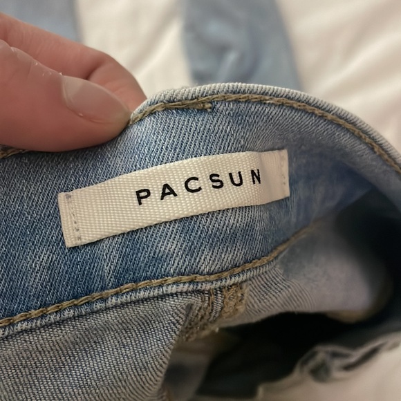 PacSun light wash ripped jeans - Picture 3 of 6